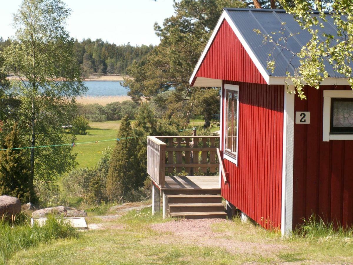 Soederoe Stugby Vila Finstrom Exterior foto