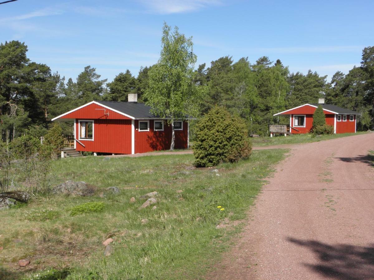 Soederoe Stugby Vila Finstrom Exterior foto